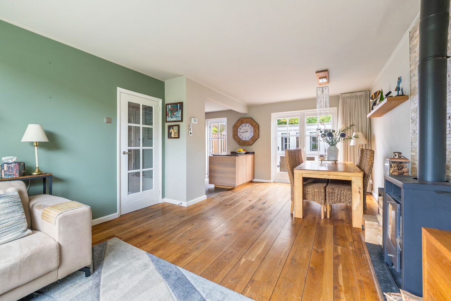 Tussenwoning te koop: Verhuellweg 3, Breda