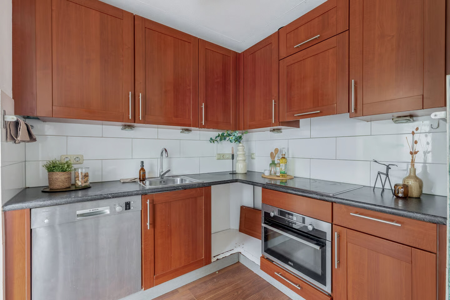 Tussenwoning te koop: Kraanvogel 23, Breda