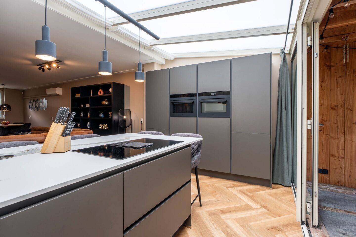 Tussenwoning te koop: Bertelsberg 21, Breda