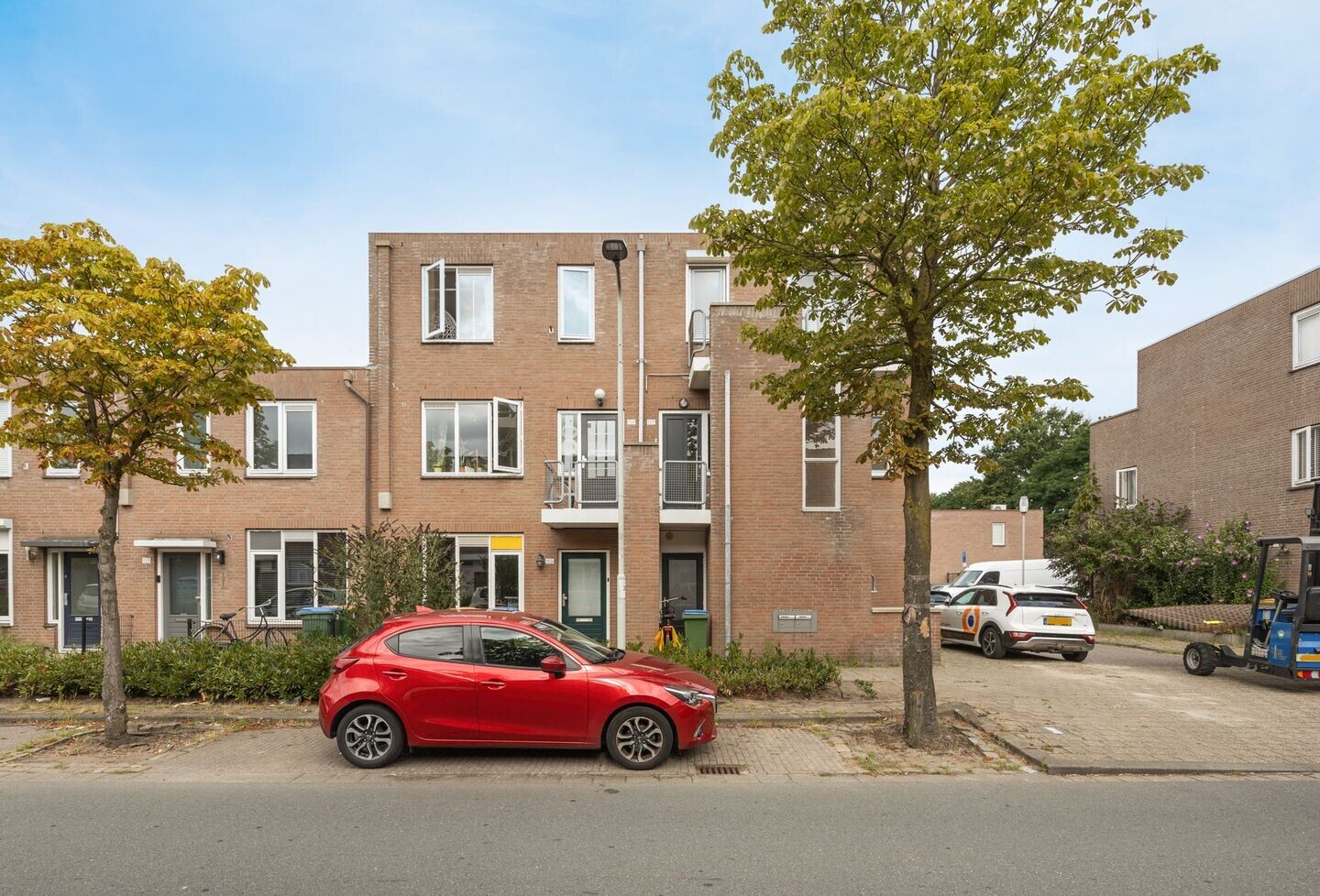 Hoekwoning te koop: Kesterenlaan 157, Breda
