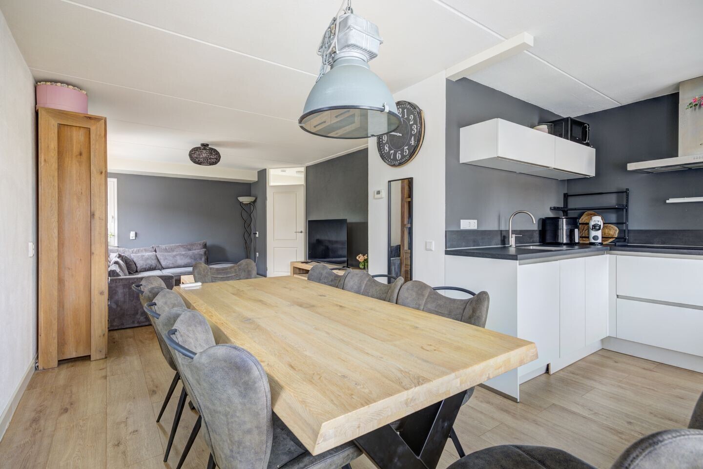 Hoekwoning te koop: Kesterenlaan 157, Breda