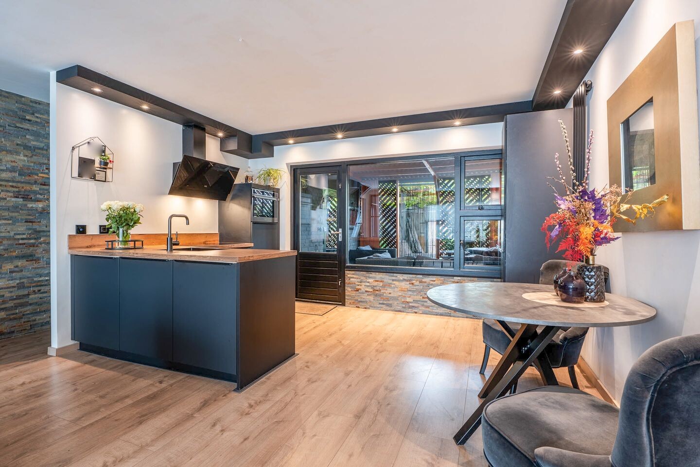 Tussenwoning te koop: Elzenbroek 73, Breda