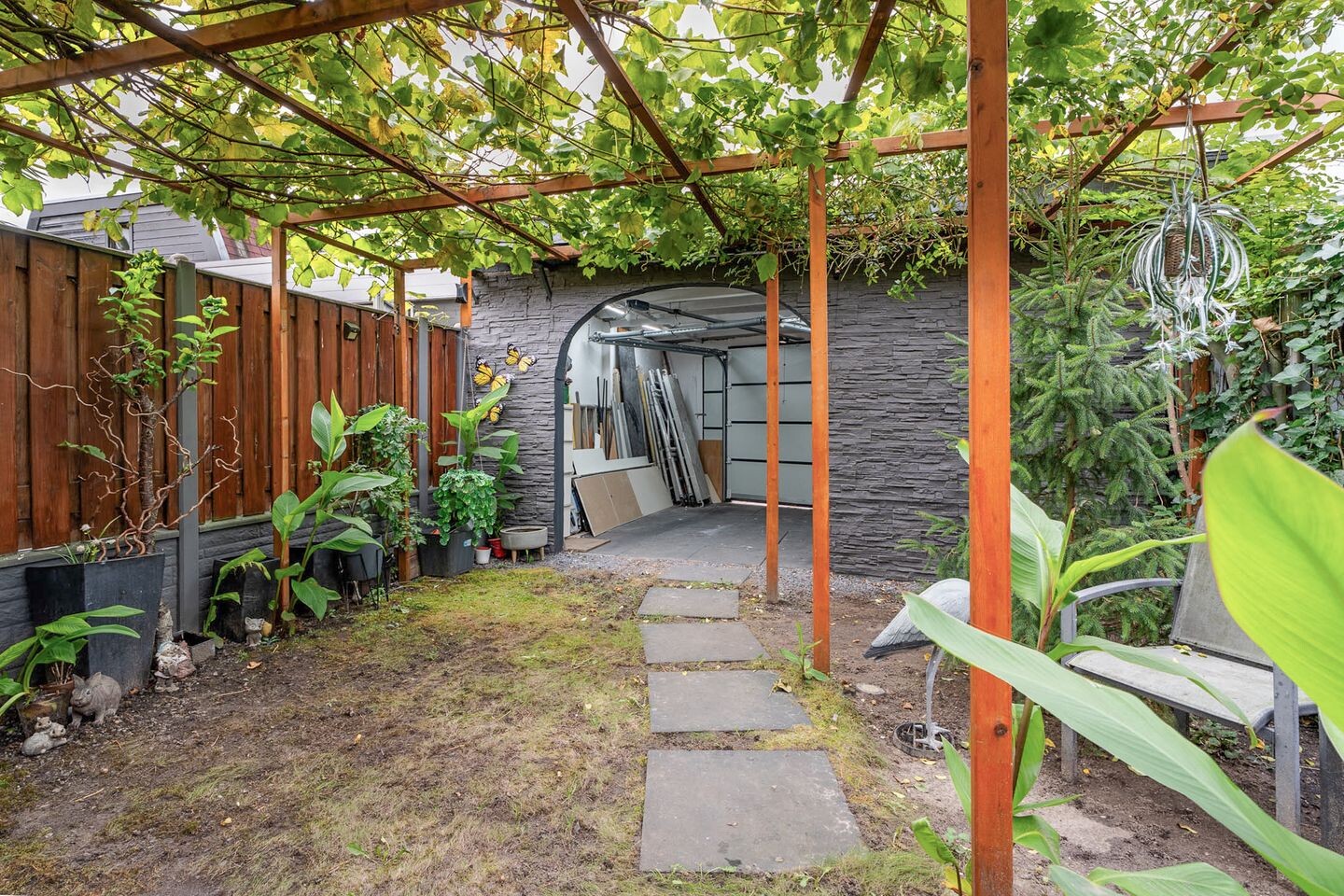 Tussenwoning te koop: Elzenbroek 73, Breda