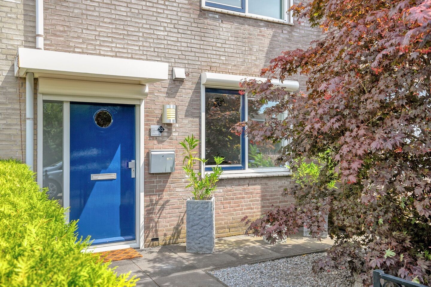 Tussenwoning te koop: Overkroetenlaan 52, Breda