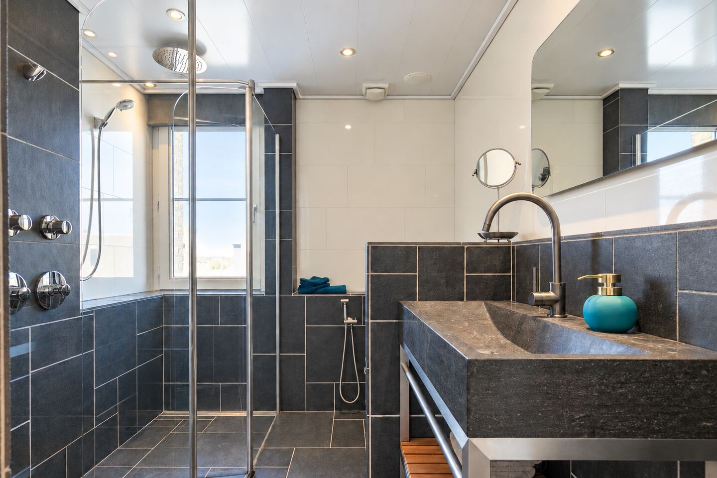 Tussenwoning te koop: Lisdodde 51, Breda