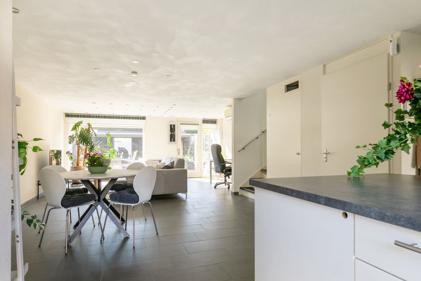 Tussenwoning te koop: Lisdodde 51, Breda