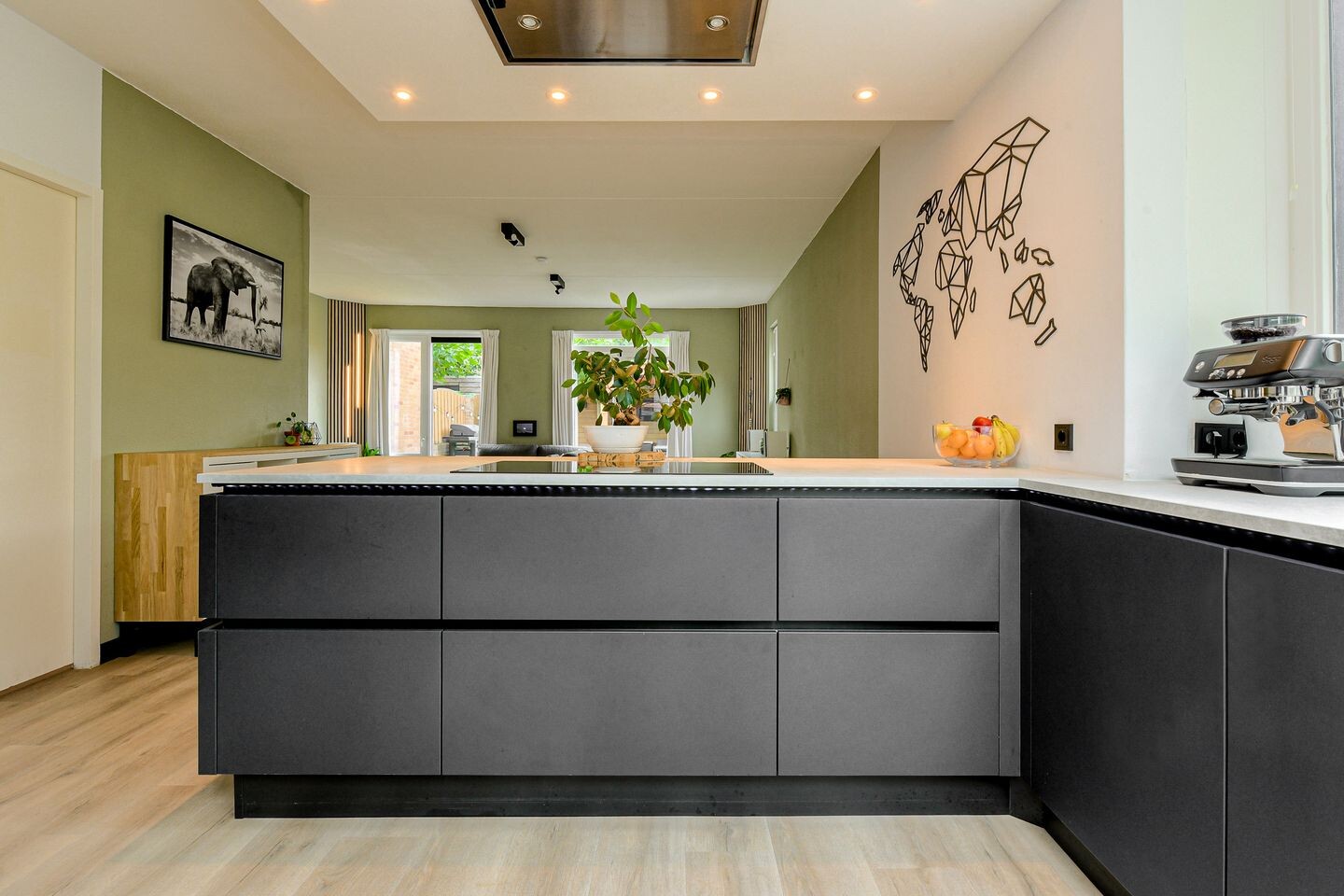 Hoekwoning te koop: Sterrenkroos 169, Breda