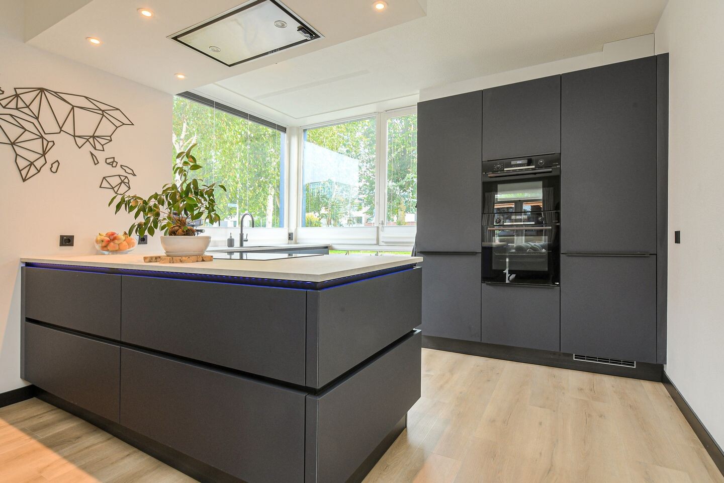 Hoekwoning te koop: Sterrenkroos 169, Breda