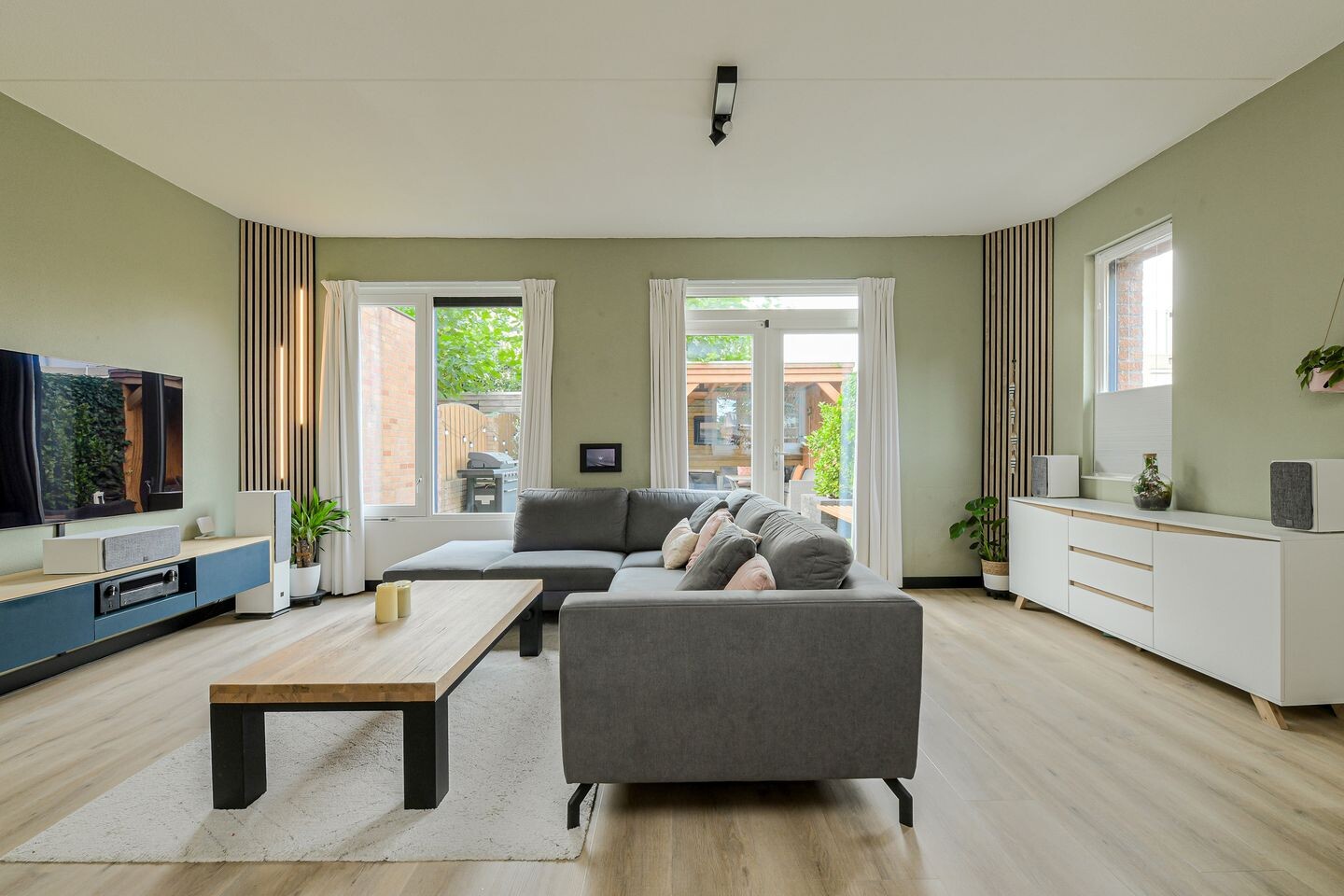 Hoekwoning te koop: Sterrenkroos 169, Breda