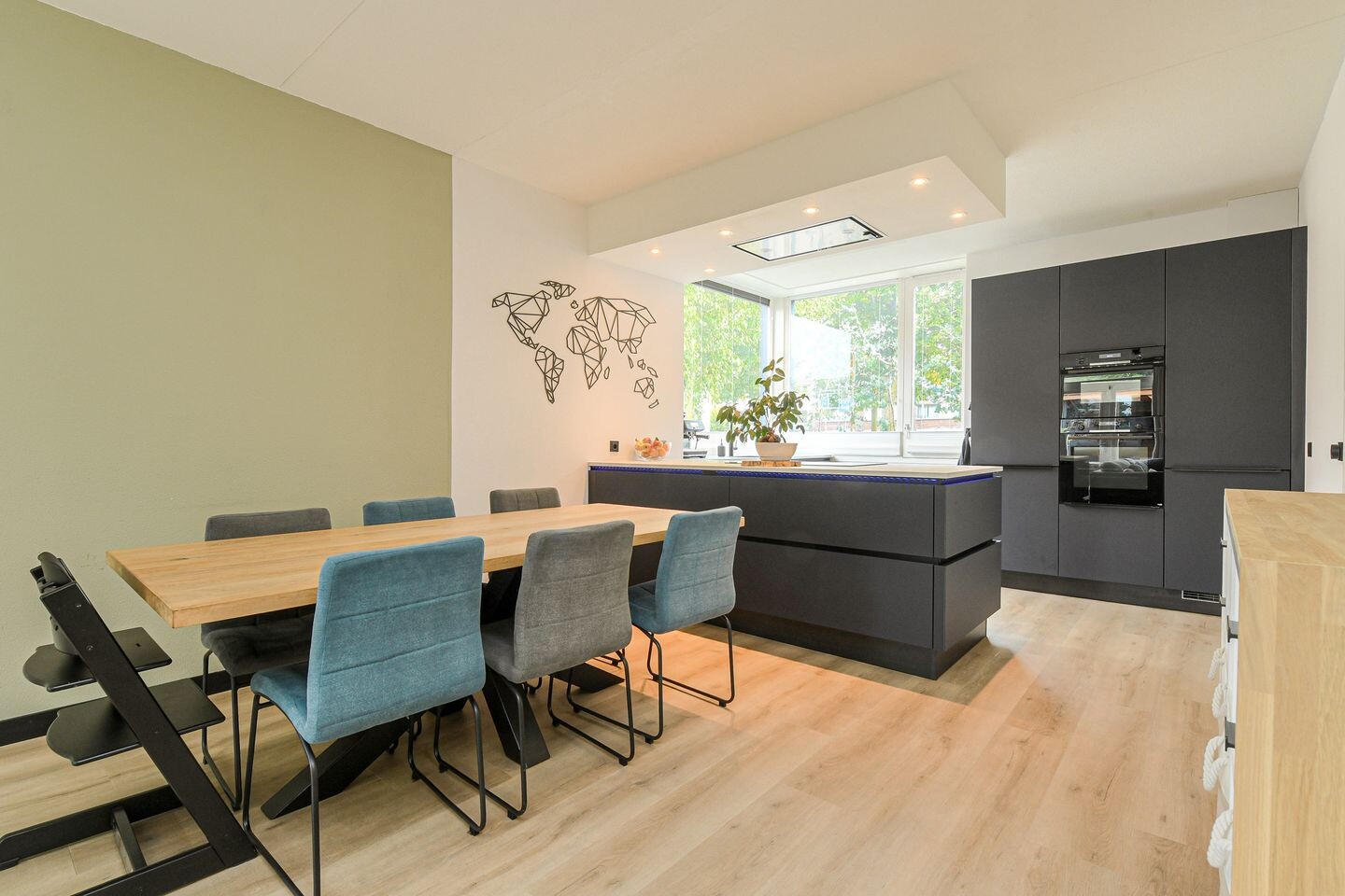 Hoekwoning te koop: Sterrenkroos 169, Breda