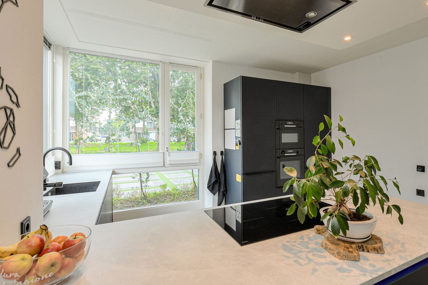 Hoekwoning te koop: Sterrenkroos 169, Breda