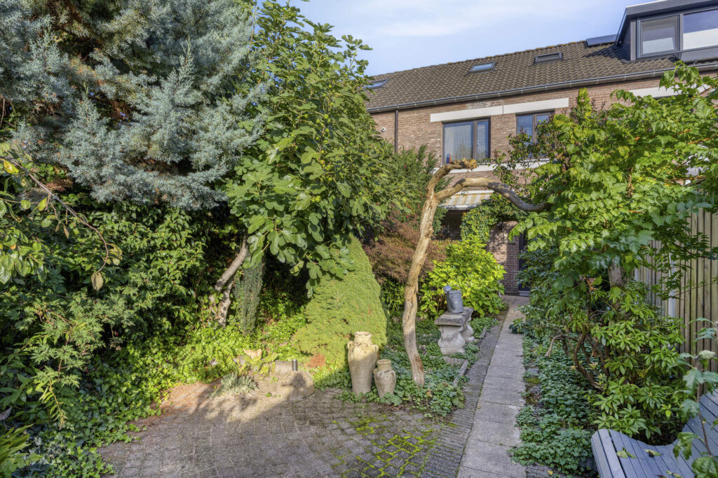 Tussenwoning te koop: Ripaertsbeemd 11, Breda