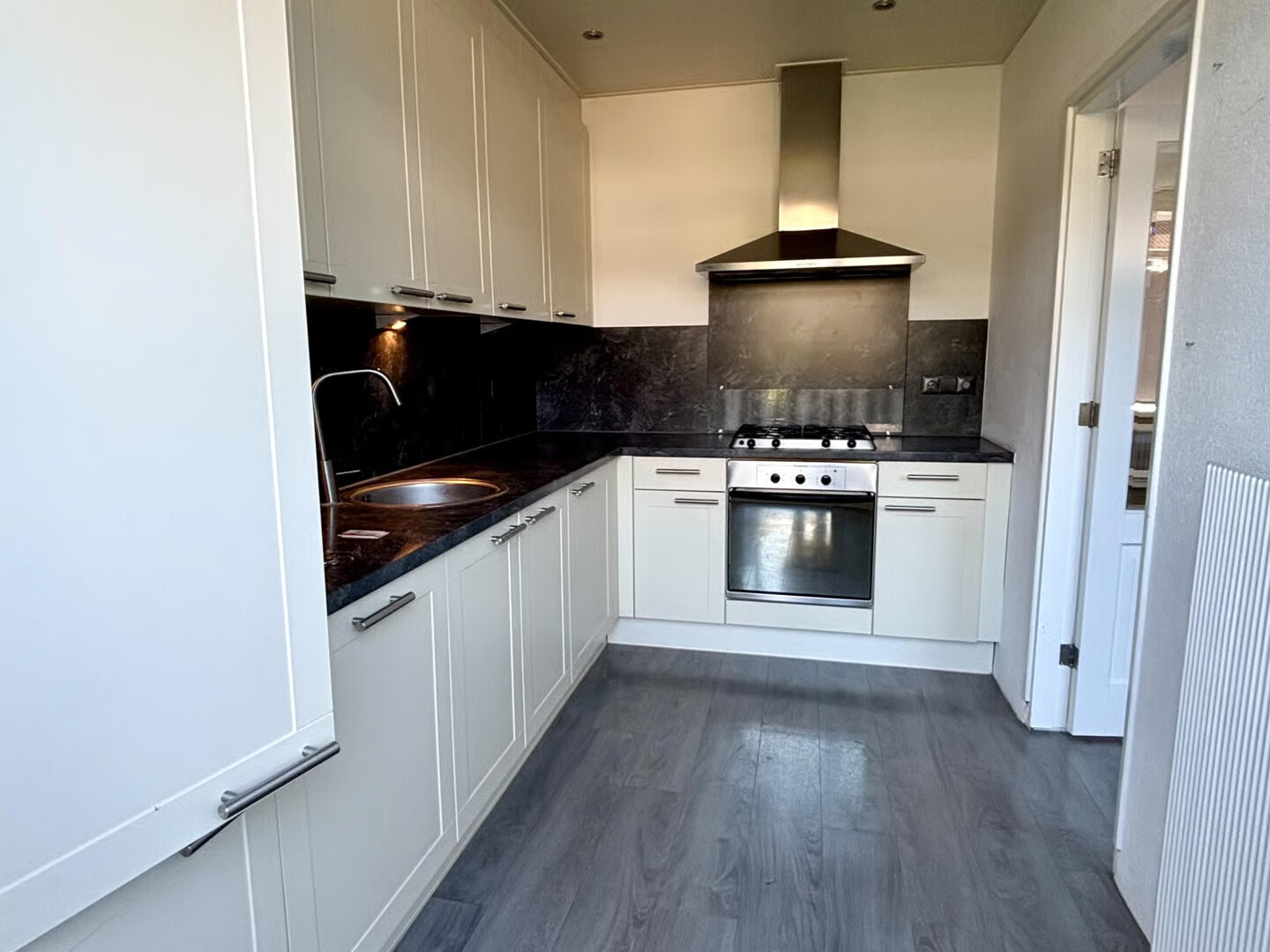Tussenwoning te koop: Nieuwpoortstraat 26, Breda