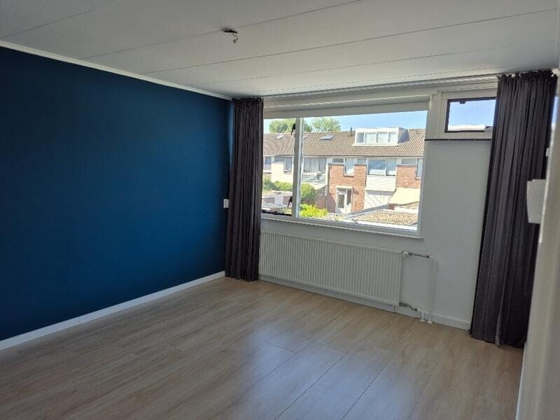 Tussenwoning te koop: Dendermondestraat 15, Breda