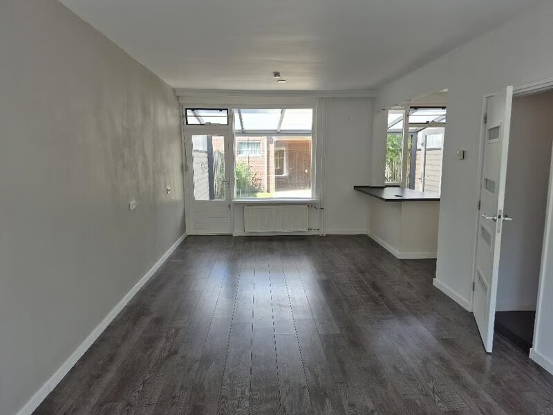 Tussenwoning te koop: Dendermondestraat 15, Breda