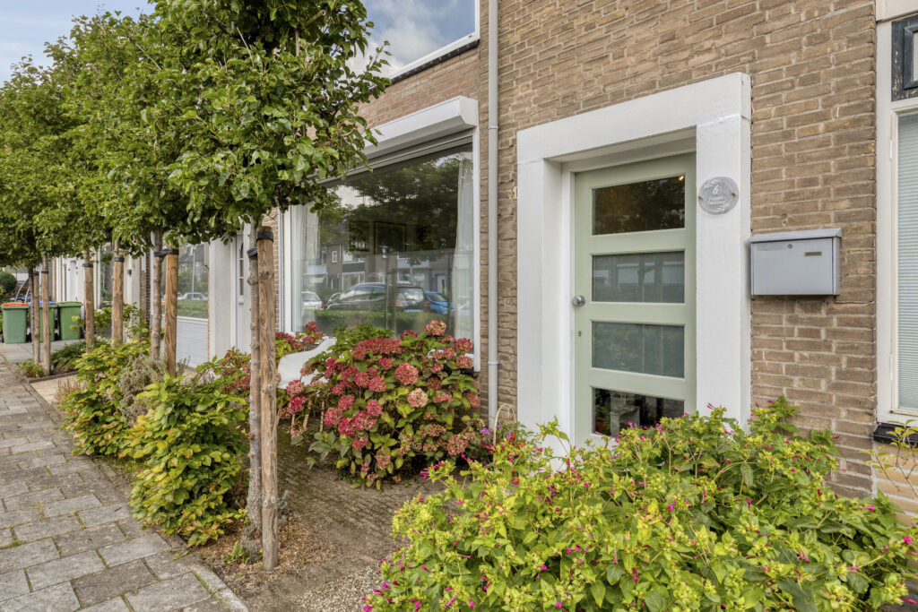Tussenwoning te koop: Ukkelstraat 6, Breda