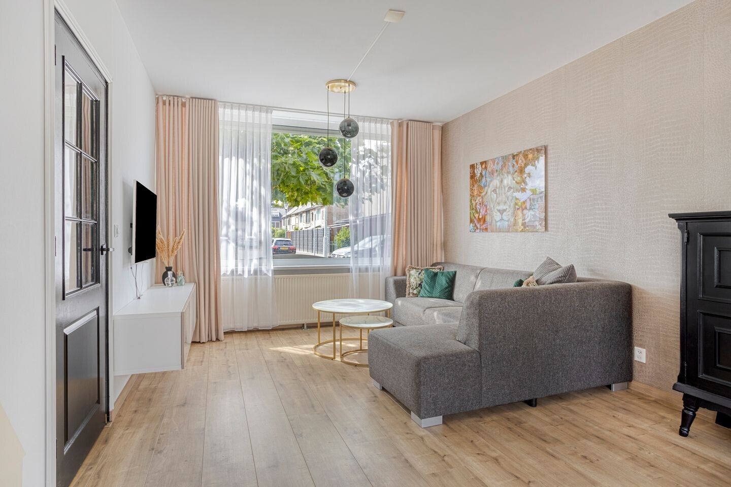 Tussenwoning te koop: Aalststraat 30, Breda