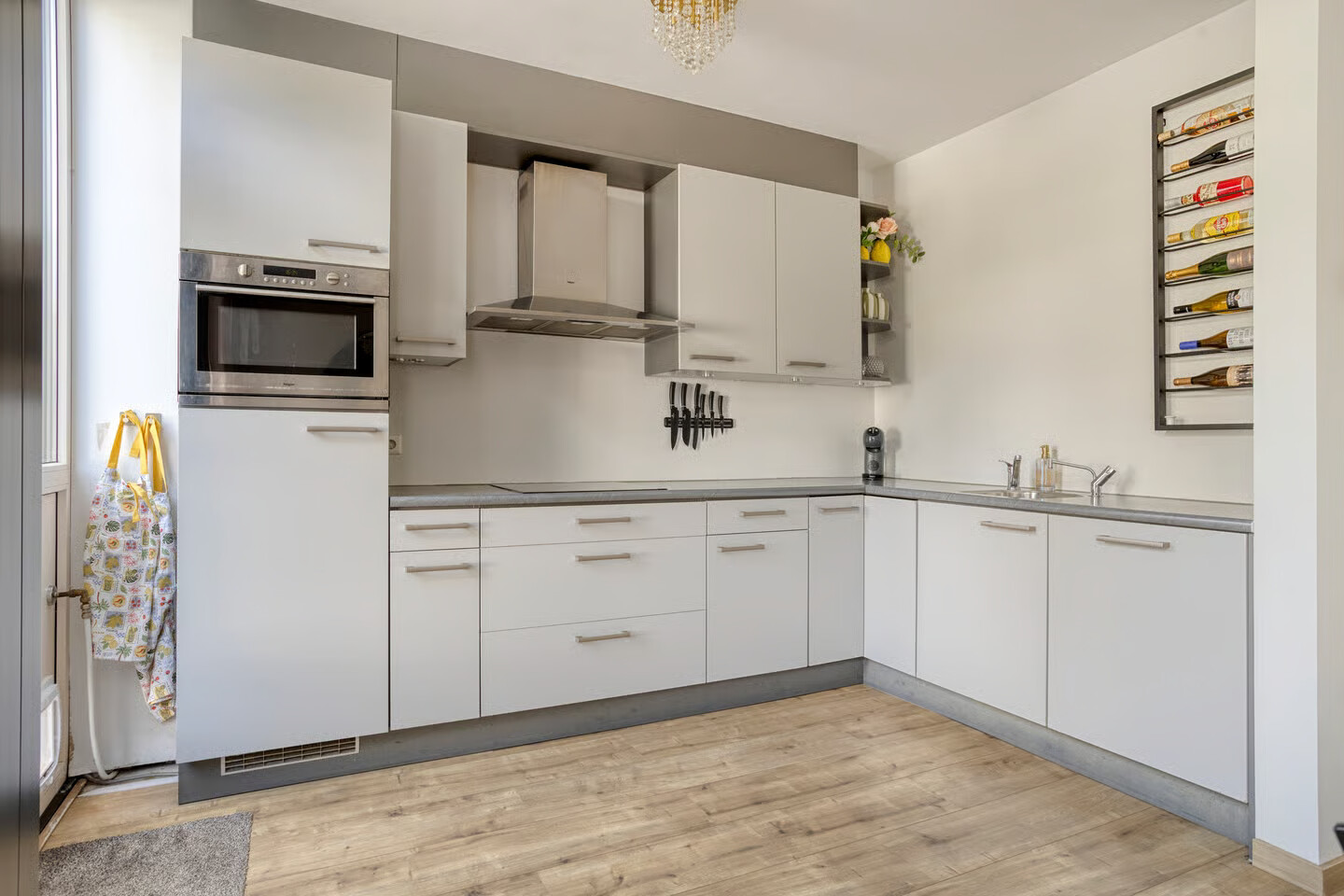 Tussenwoning te koop: Aalststraat 30, Breda