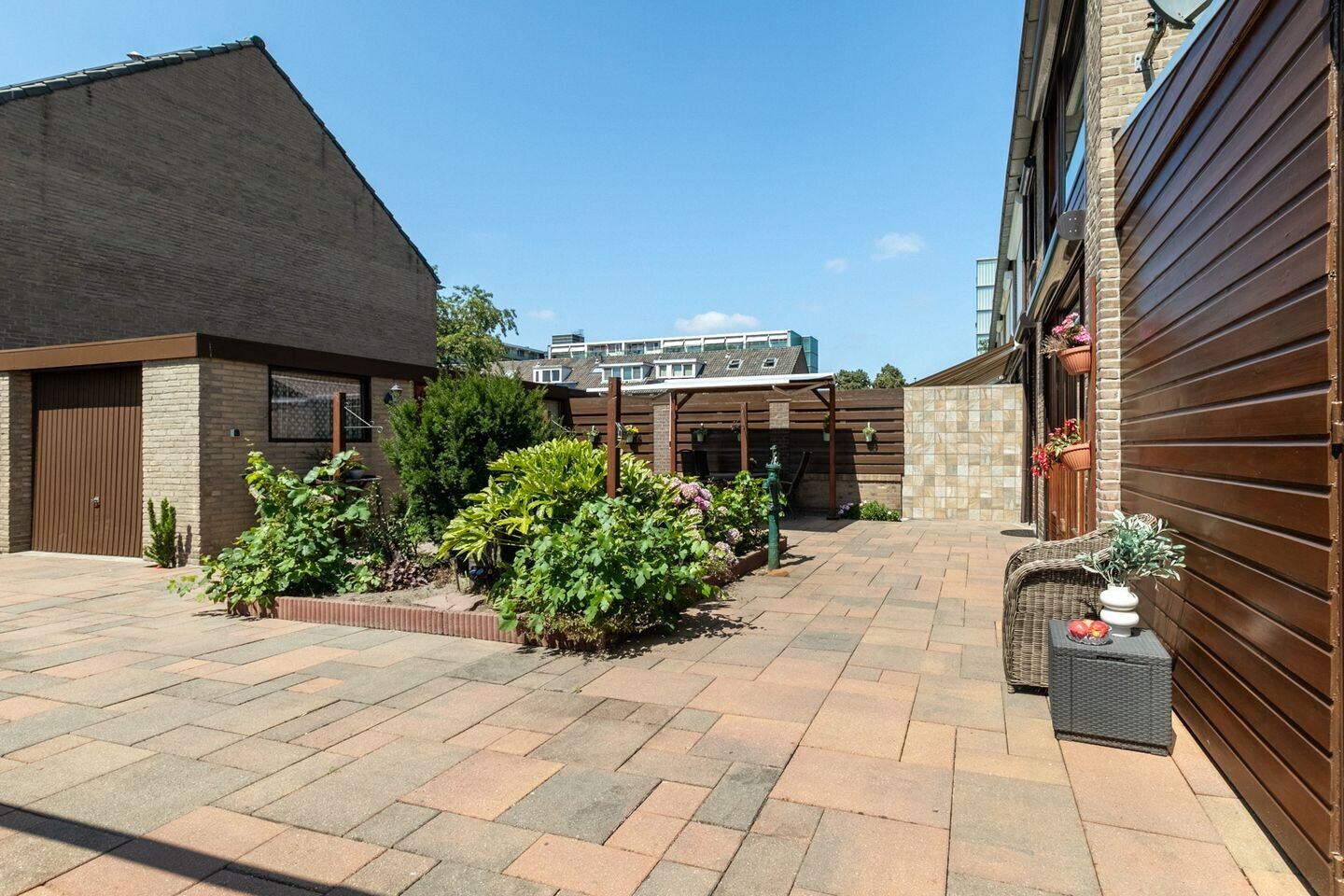 Hoekwoning te koop: Aalststraat 31, Breda