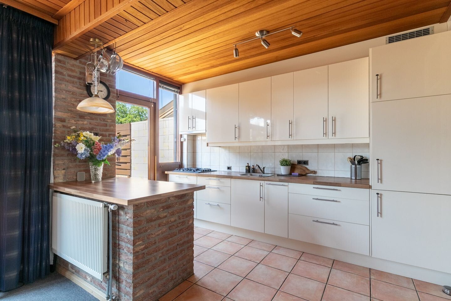 Hoekwoning te koop: Aalststraat 31, Breda