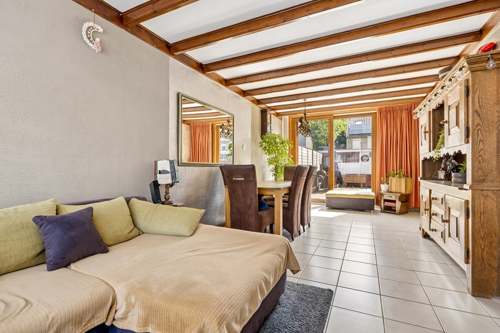 Tussenwoning te koop: Aalststraat 38, Breda