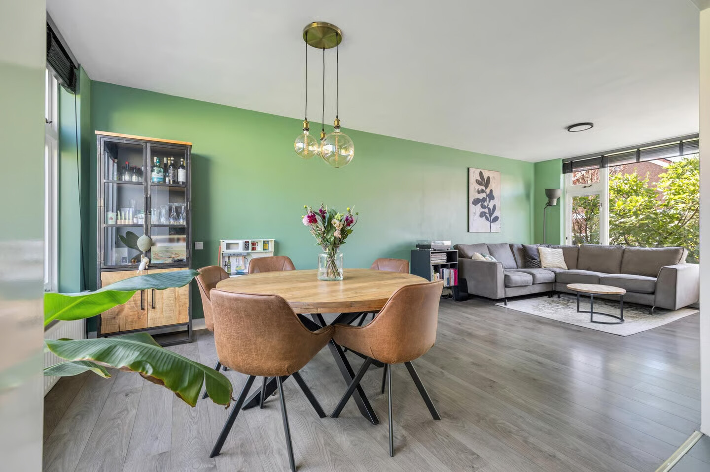 Tussenwoning te koop: Gilbert van Zinnikstraat 11, Breda