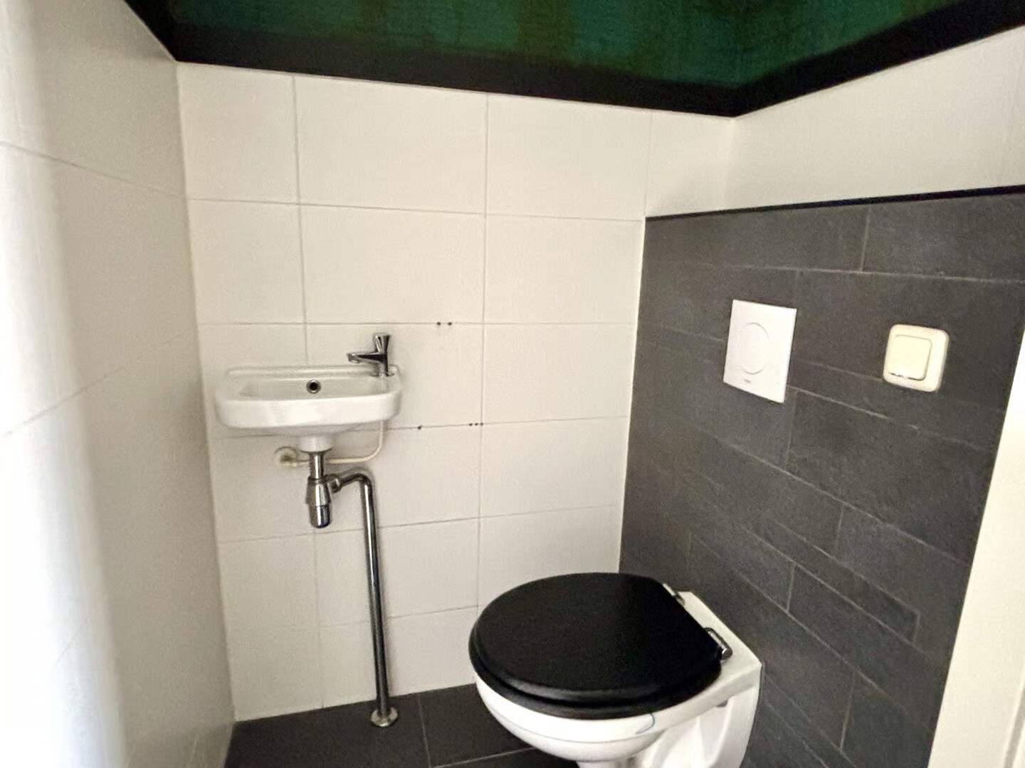 Tussenwoning te koop: Pieter de Swartstraat 15, Breda