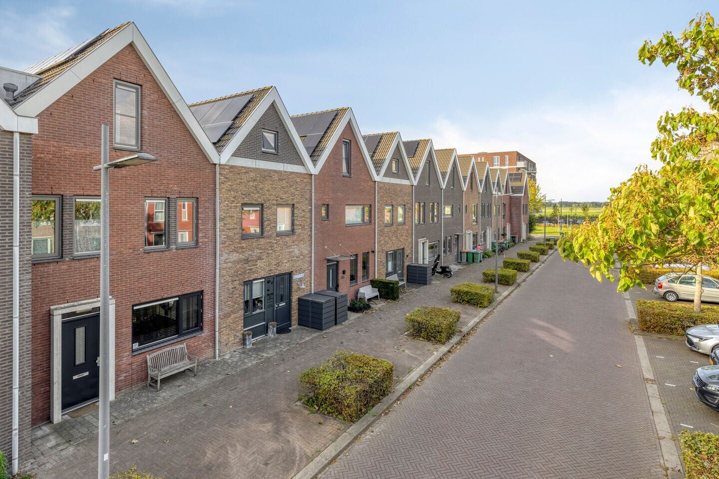 Tussenwoning te koop: Maasdijk 141, Breda
