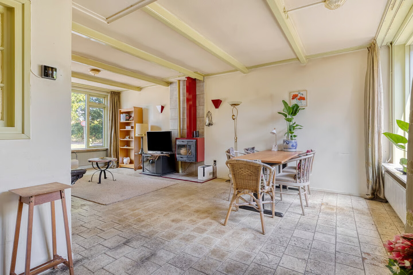 Tussenwoning te koop: Vingerhoed 31, Breda