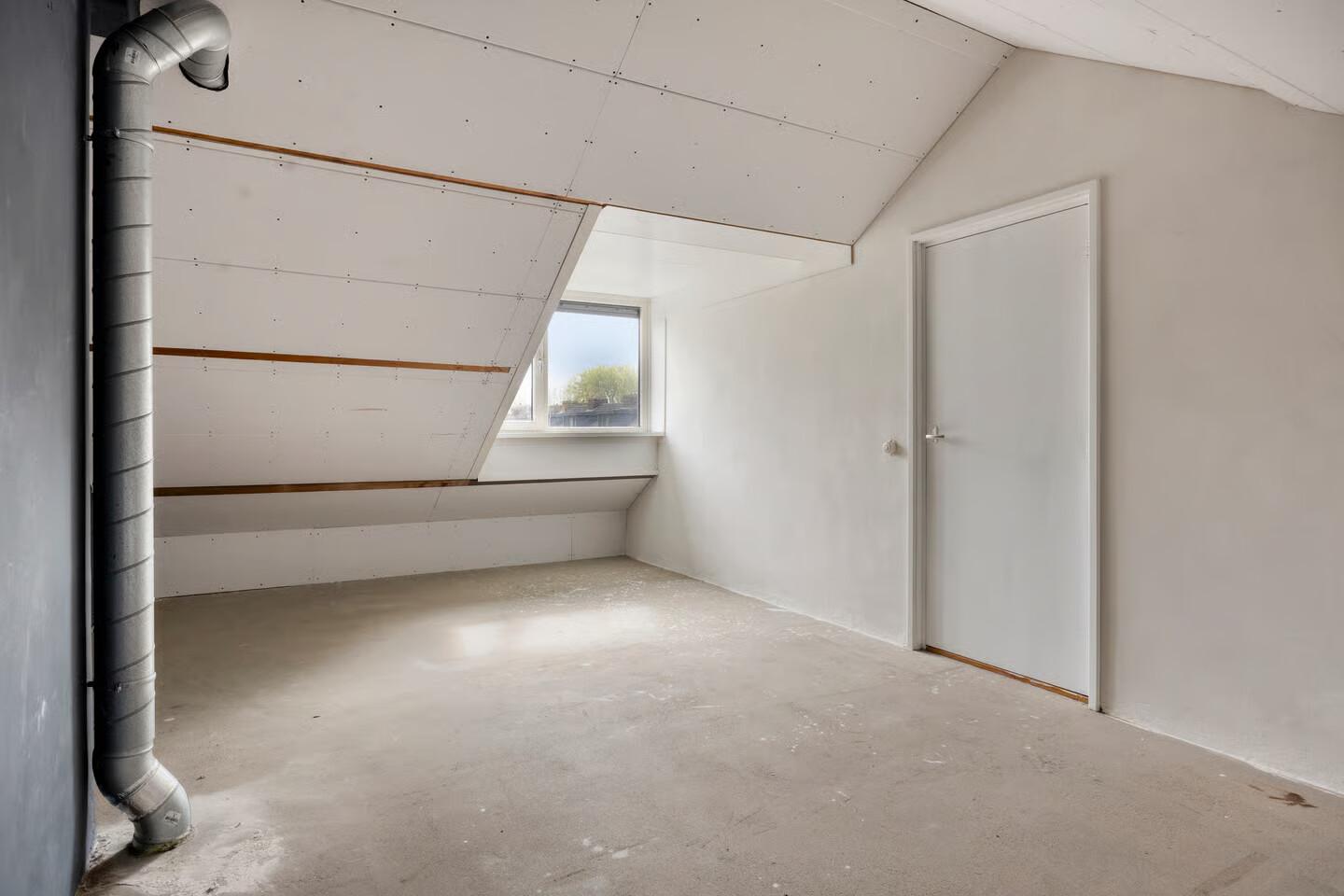 Tussenwoning te koop: Duurstedestraat 118, Breda
