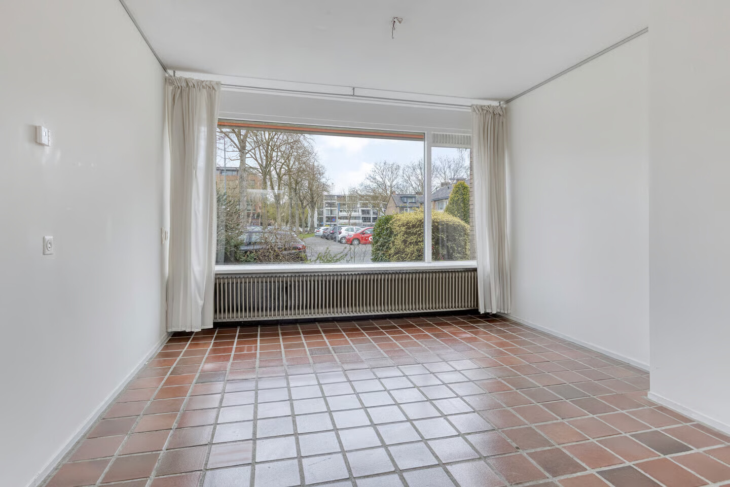 Tussenwoning te koop: Duurstedestraat 120, Breda