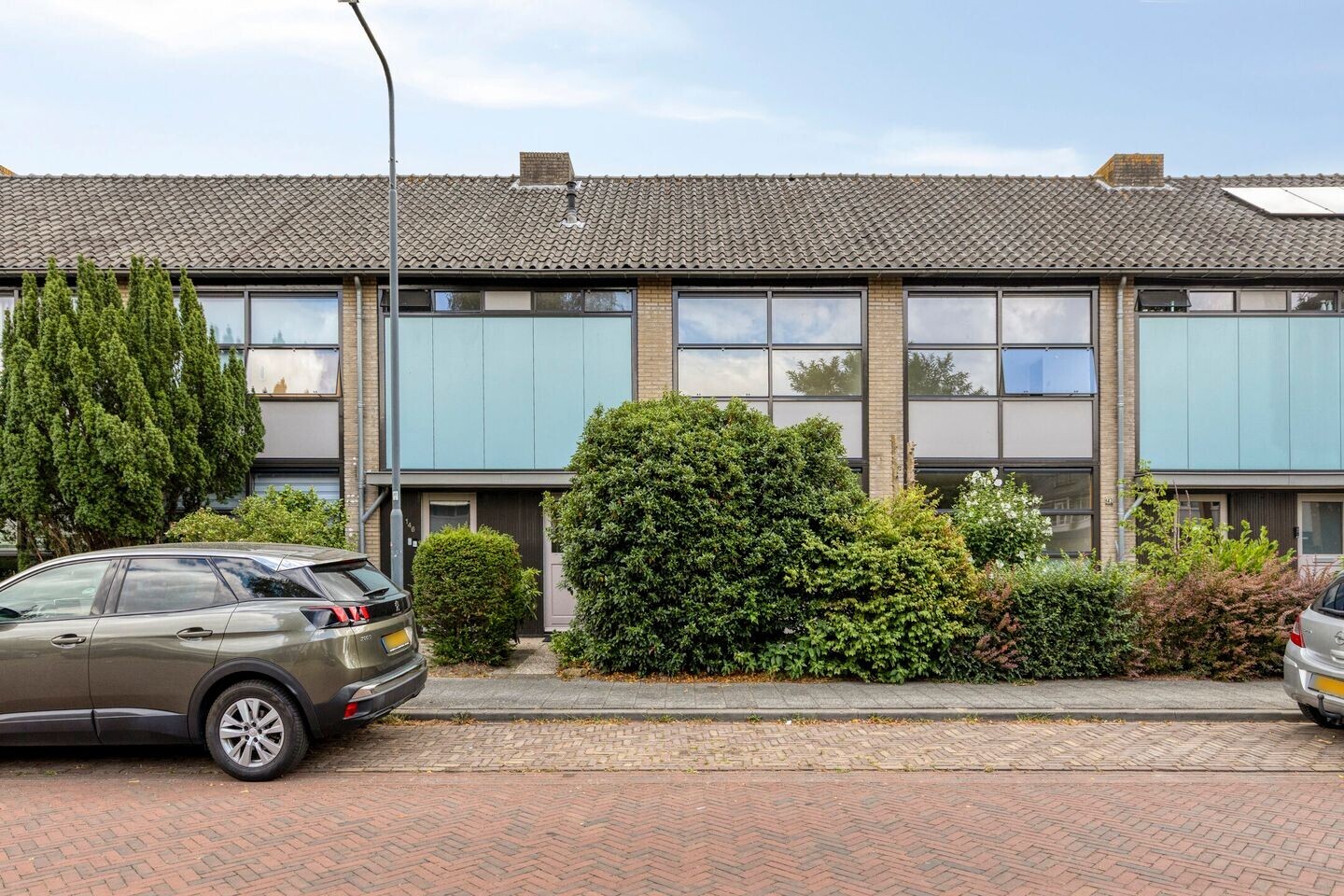 Tussenwoning te koop: Duurstedestraat 144, Breda