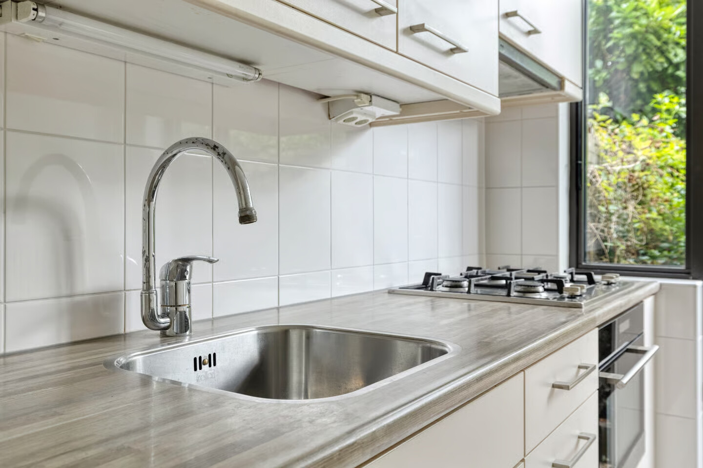 Tussenwoning te koop: Duurstedestraat 144, Breda