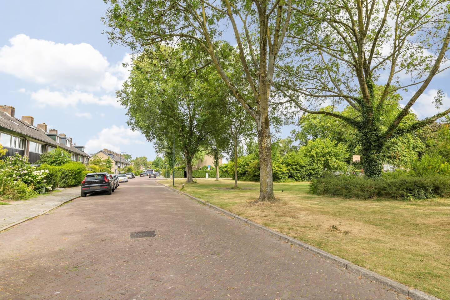 Tussenwoning te koop: Hillenraadstraat 44, Breda