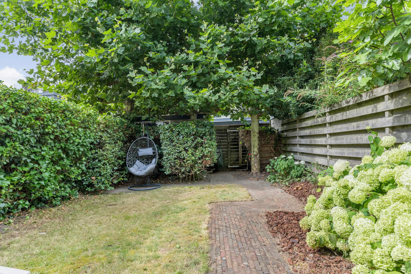 Tussenwoning te koop: Hillenraadstraat 44, Breda