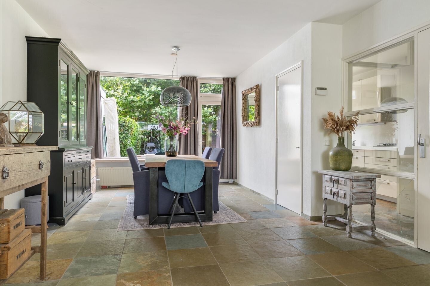 Tussenwoning te koop: Hillenraadstraat 44, Breda