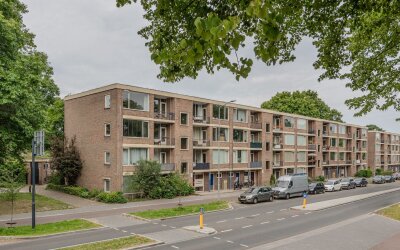 Allerheilig. 40-B