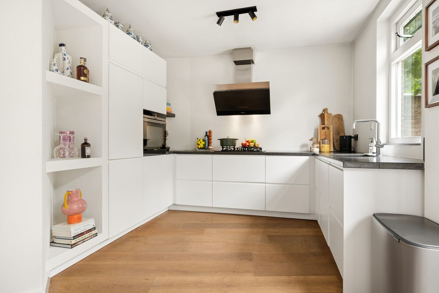 Hoekwoning te koop: Dillenburgstraat 13, Breda