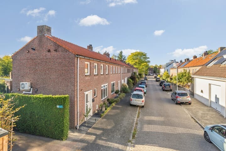 Hoekwoning te koop: Vogelenzanglaan 3, Breda
