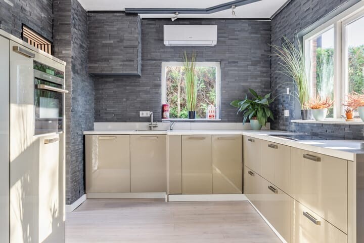 Hoekwoning te koop: Vogelenzanglaan 3, Breda