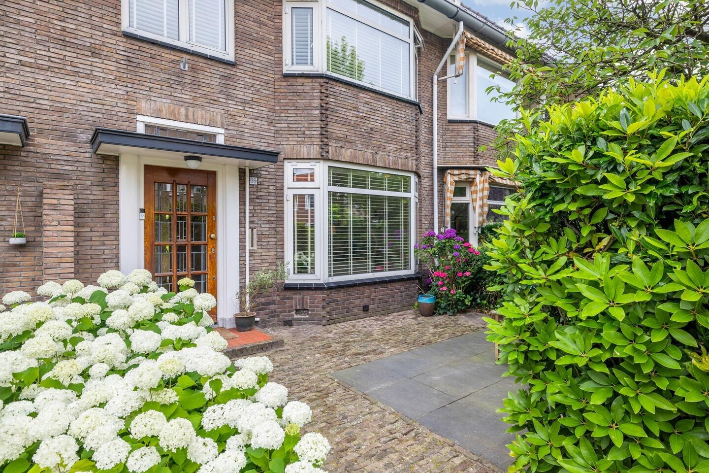 Tussenwoning te koop: Willem III laan 36, Breda