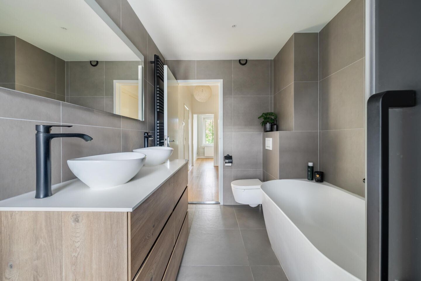 Tussenwoning te koop: Willem III laan 36, Breda
