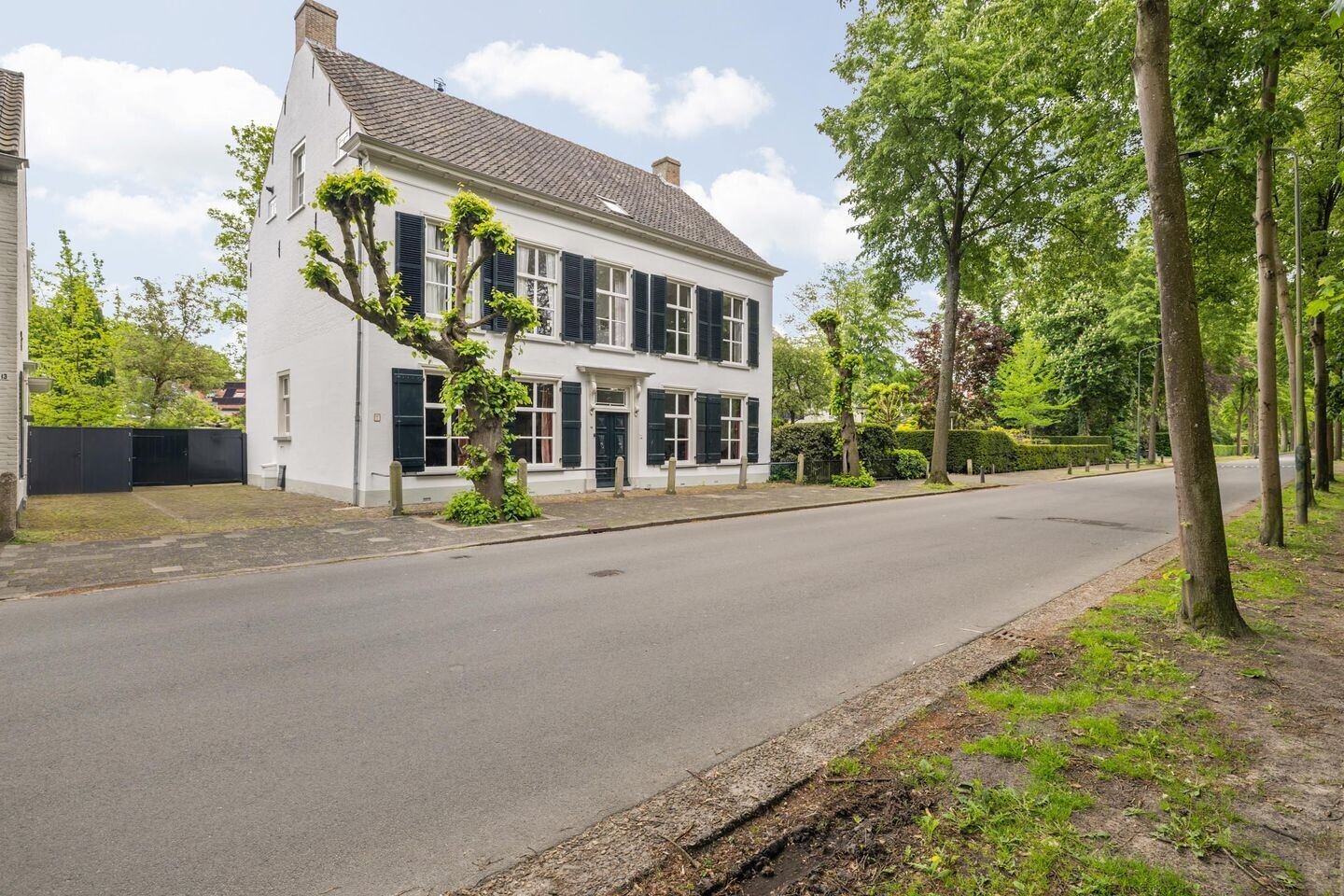 Vrijstaande woning te koop: Ulvenhoutselaan 15, Breda
