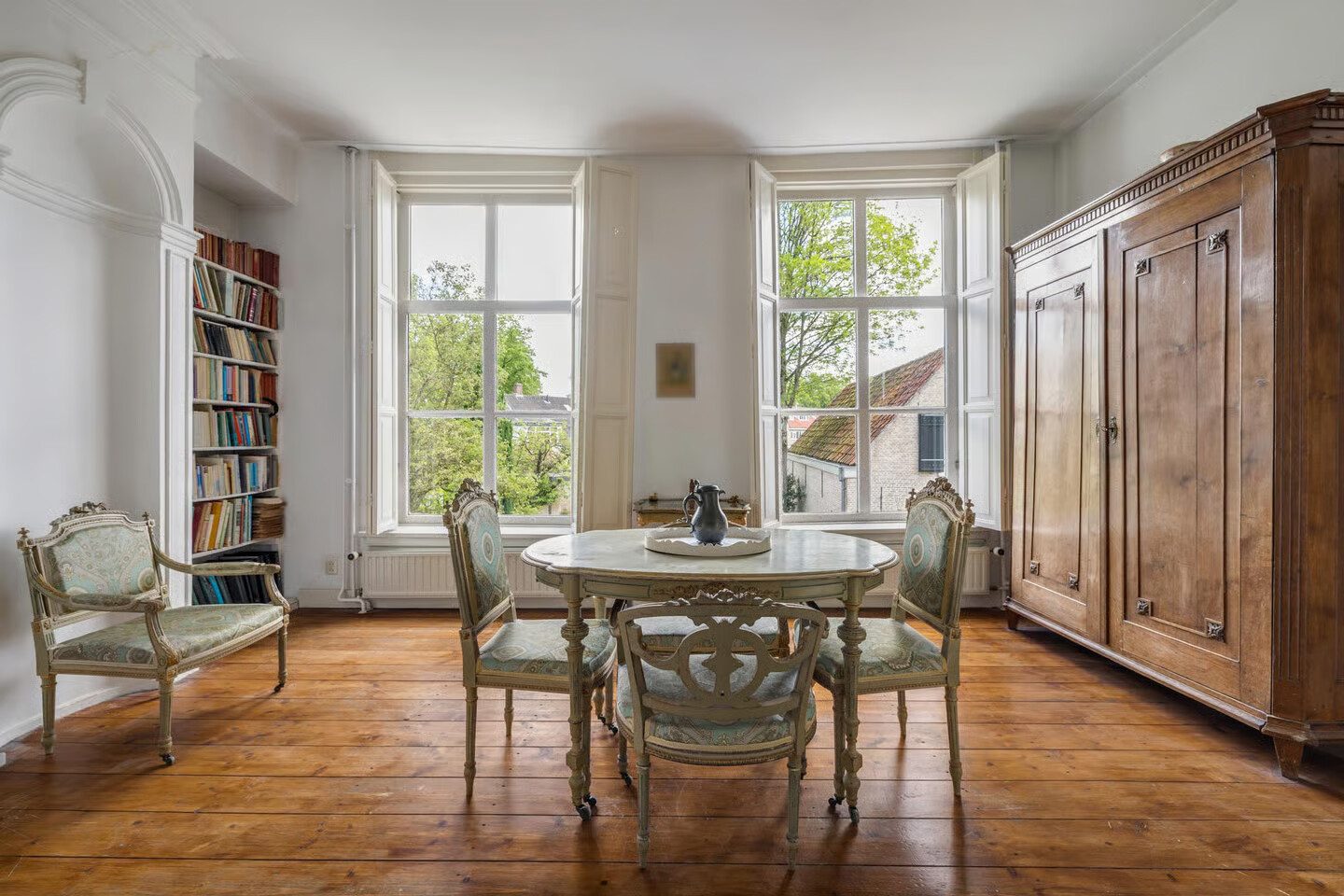 Vrijstaande woning te koop: Ulvenhoutselaan 15, Breda