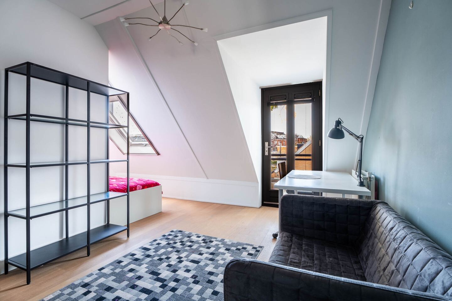 Tussenwoning te koop: Kalishoek 26, Breda