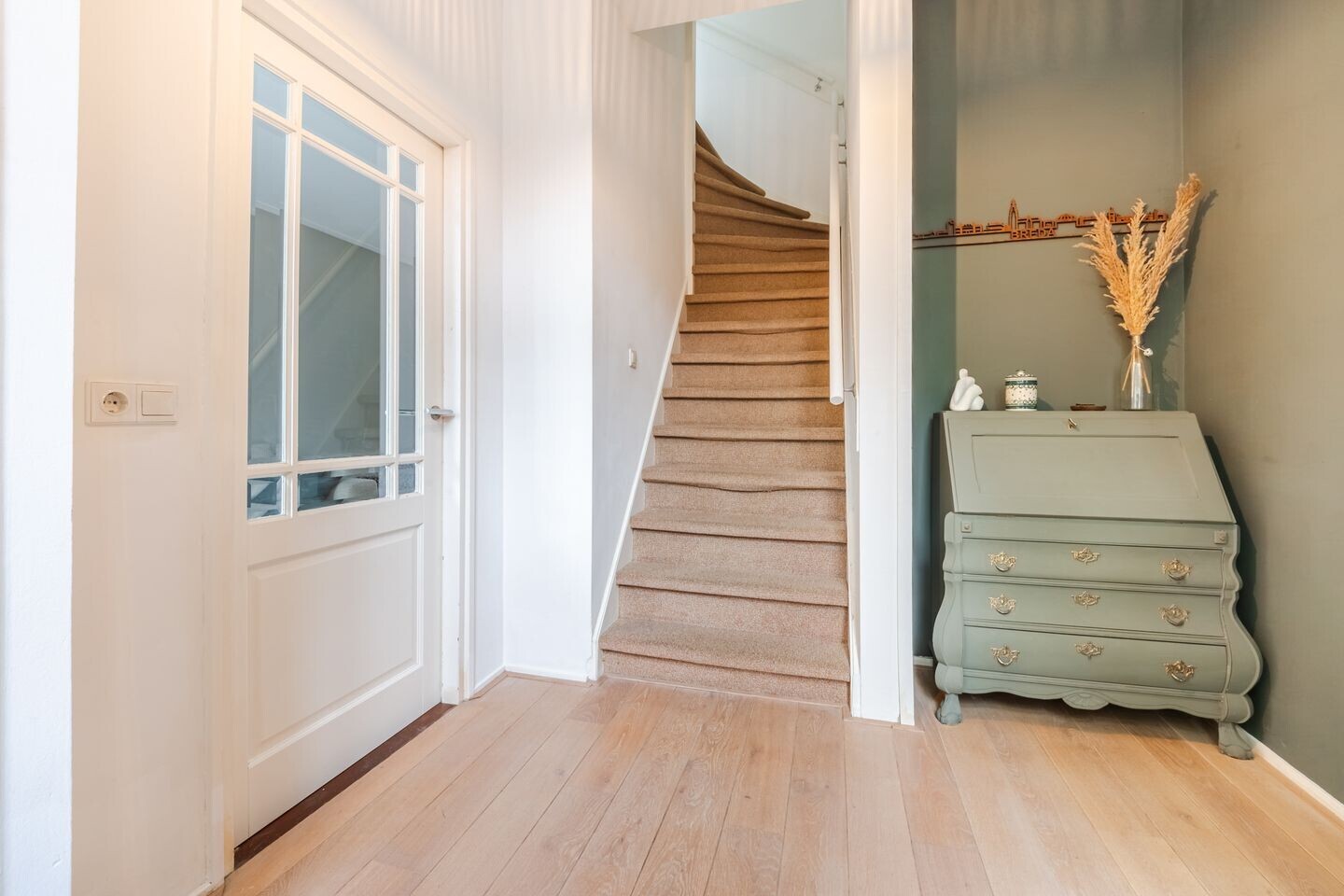 Hoekwoning te koop: Prins Hendrikstraat 92, Breda