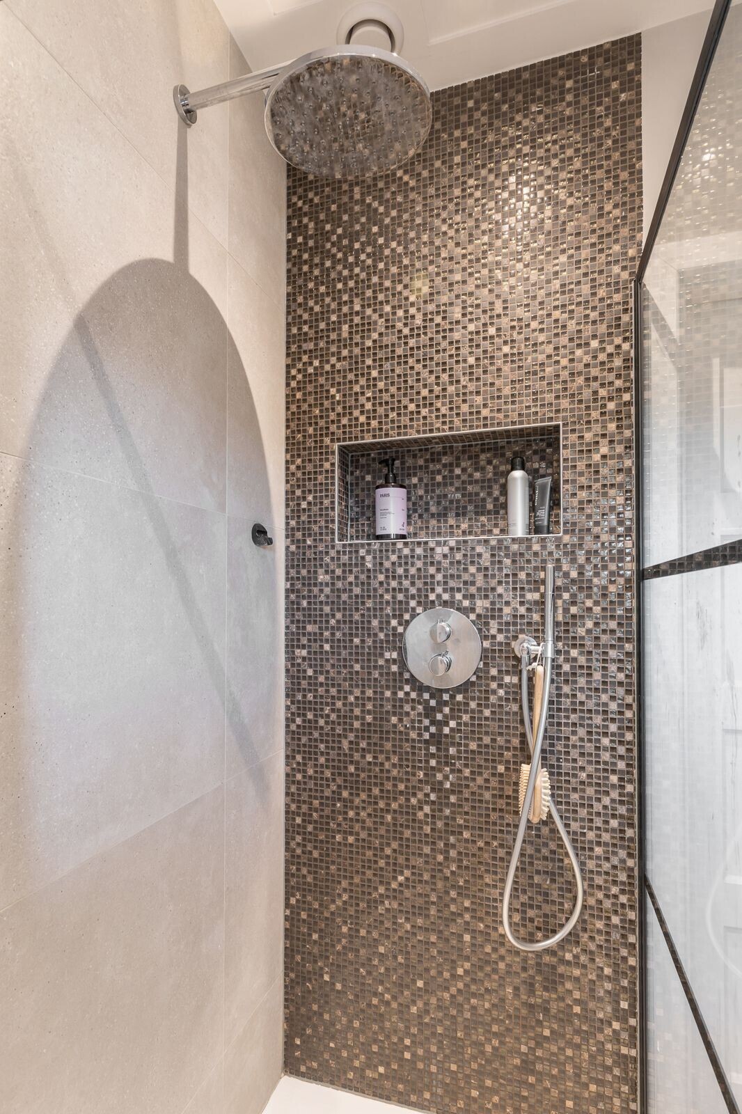 Tussenwoning te koop: Strijenlaan 64, Breda