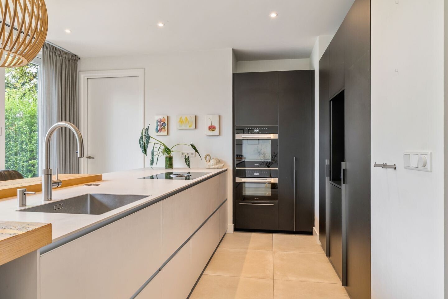 Tussenwoning te koop: Strijenlaan 64, Breda