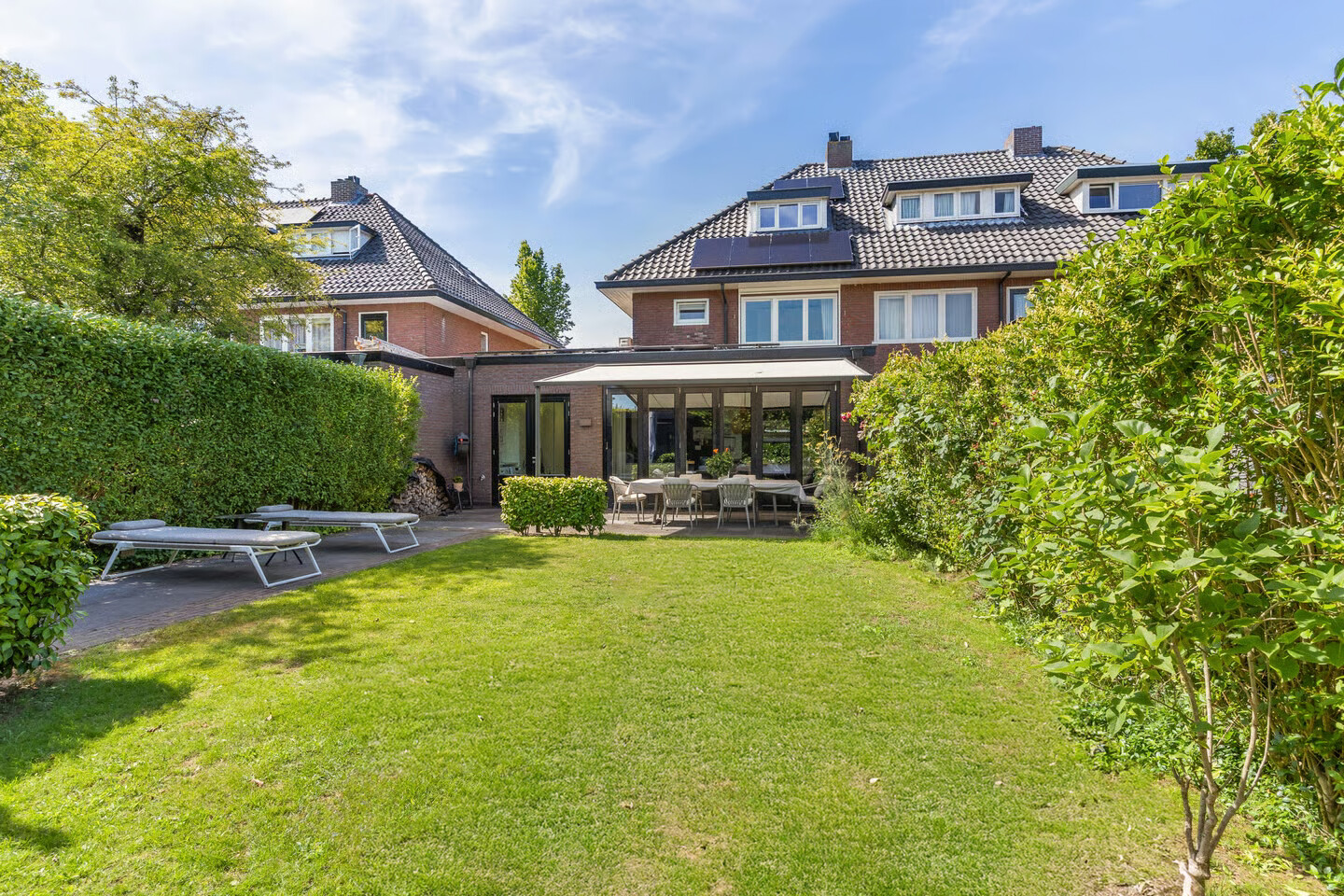 Tussenwoning te koop: Strijenlaan 64, Breda