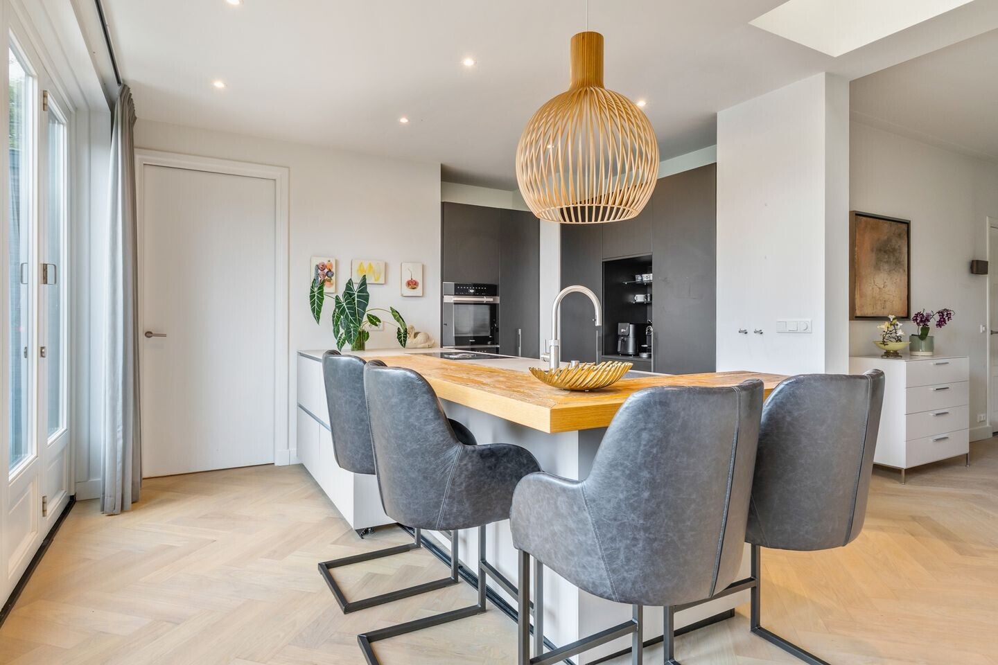 Tussenwoning te koop: Strijenlaan 64, Breda